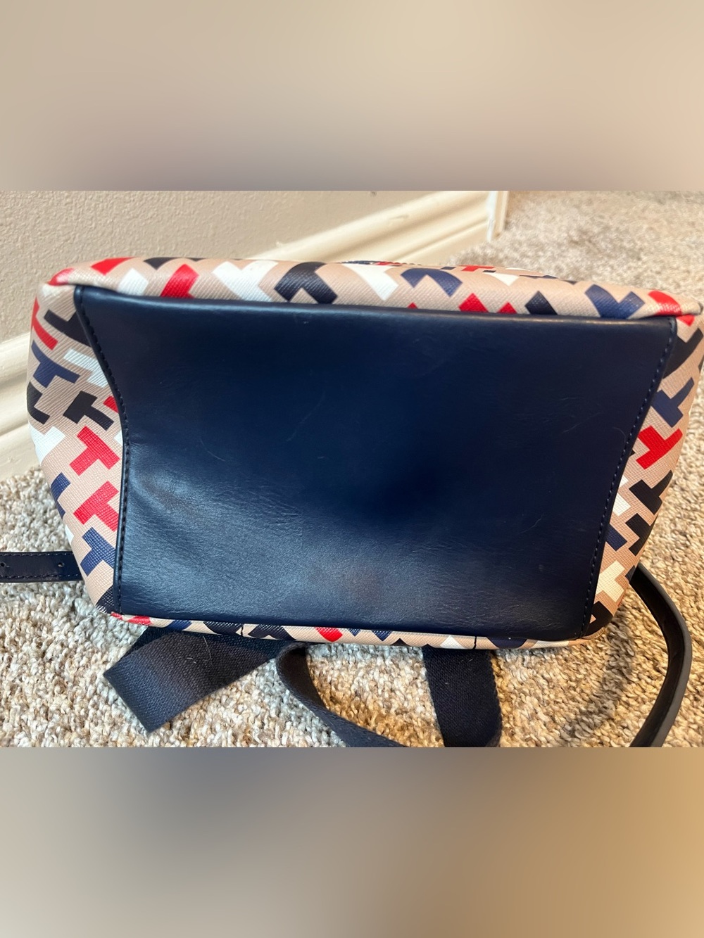 Tommy Hilfiger Beige Backpack with Red, Navy & Cream Logo Pattern - Picture 4 of 8